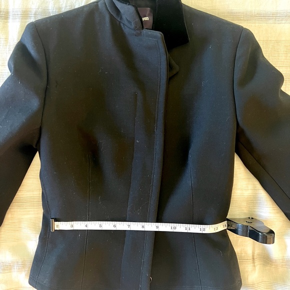 Vintage Ralph Lauren Purple Label wool jacket with velvet collar. Size 4. - Picture 7 of 12